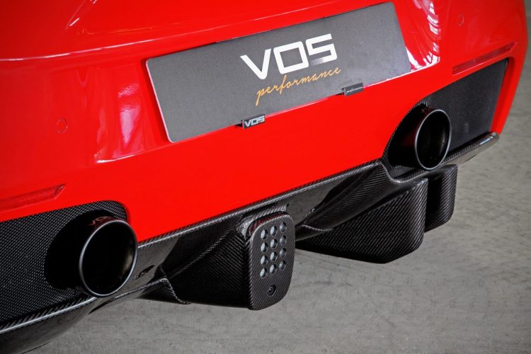 Knackarsch mit Carbon-Updates: Der Ferrari 488 GTB von VOS ist nicht nur schnell, er sieht auch gut aus.